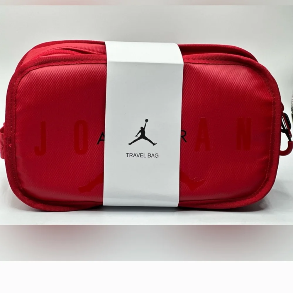 NWT MEN'S JORDAN Travel Bag.